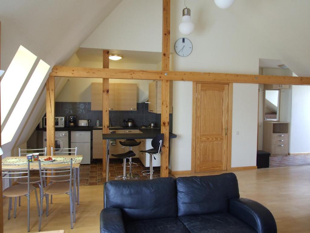 Sunlit Loft Apartment ריגה חדר תמונה